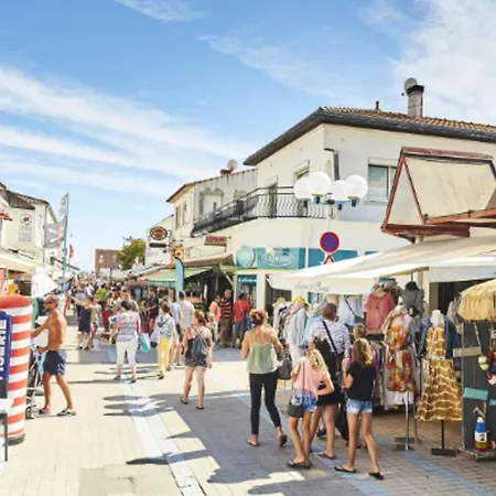Very House 2 Steps From The 펜션 라트슈수르메르